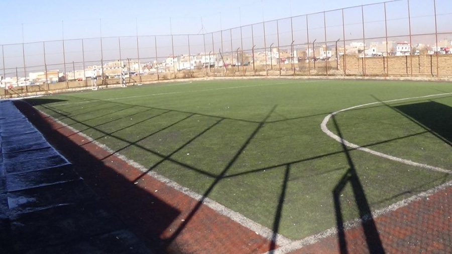 زمین چمن موسسه فرهنگی ورزشی و توانبخشی ایثار